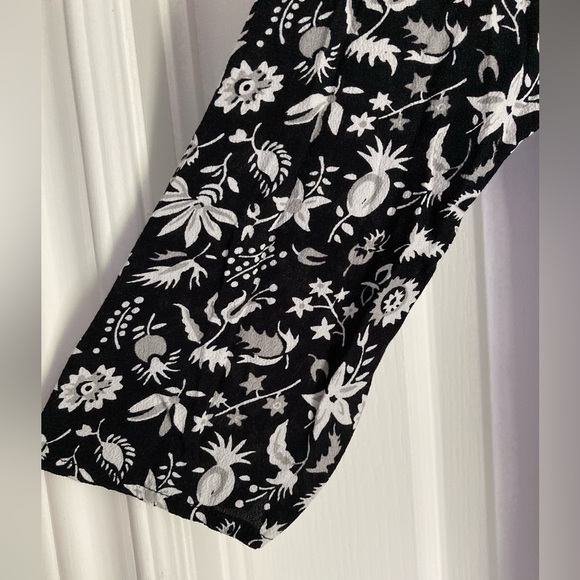 Gap fit and flare mini dress, size 4 - Picture 4 of 12